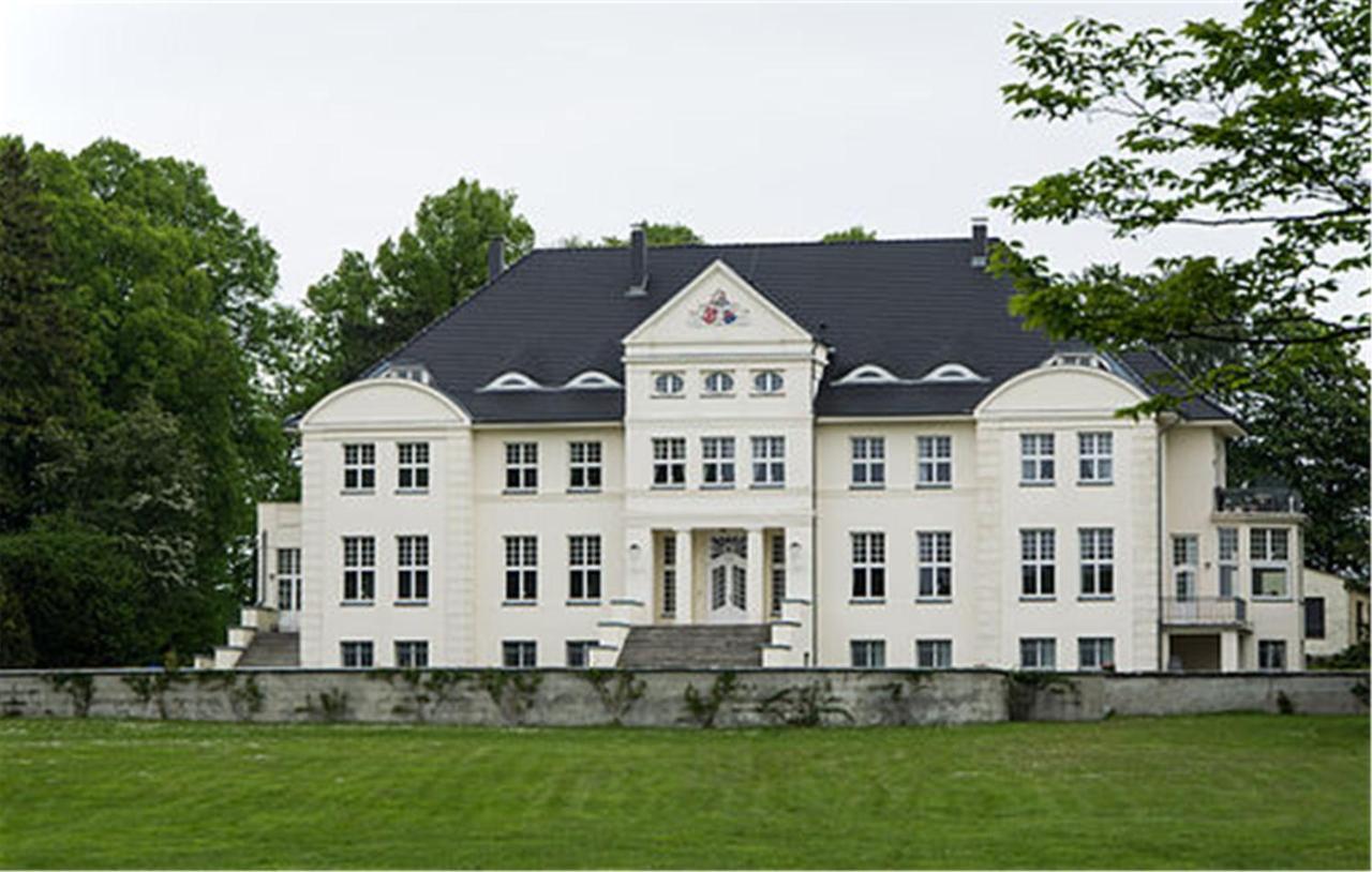 Schloss Wichmannsdorf Kröpelin المظهر الخارجي الصورة
