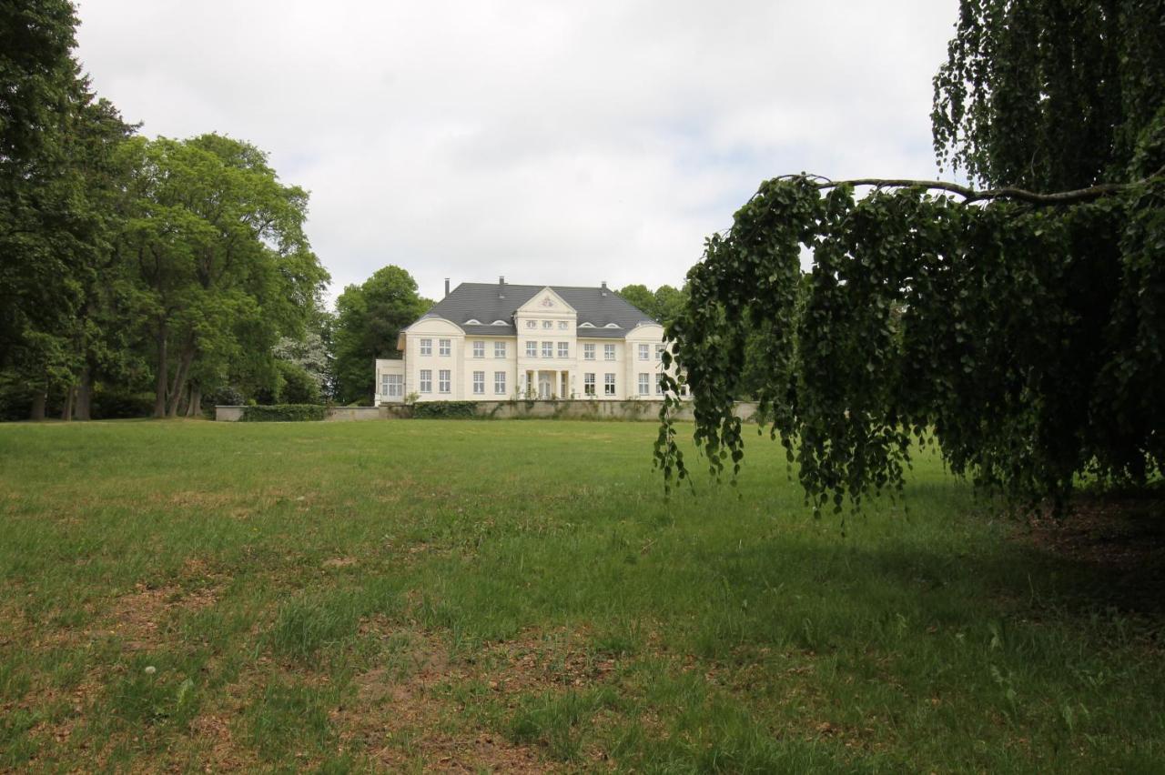 Schloss Wichmannsdorf Kröpelin المظهر الخارجي الصورة